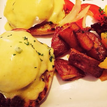 The 3rd Corner - Eggs 3rd Corner - Wine Bars Near Me - San Diego, California