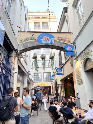 Delirium Taphouse by null