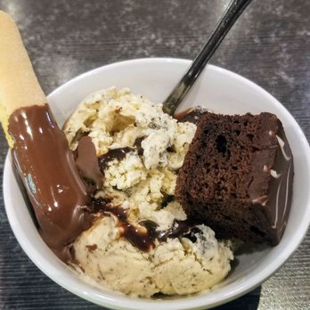 Feast Buffet - Items from Dessert Selection - Buffets Near Me - Renton, Washington