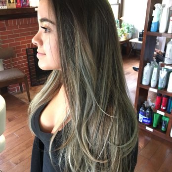 Jose Angel Salon - Platinum highlights - Hair Salons Near Me - Aurora, Illinois
