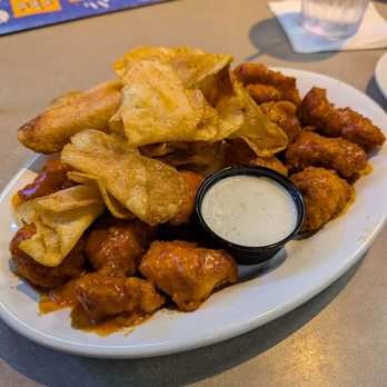 Pluckers Wing Bar - Plano - Chicken Wings Near Me - Plano, Texas