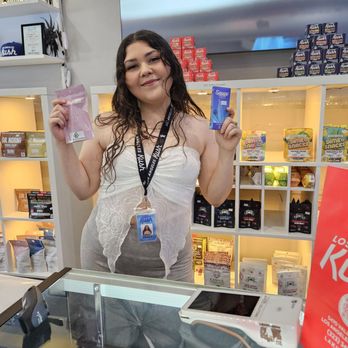 LA Kush - This is my go-to spot. The bud tenders are so friendly and knowledgeable and they have happy hour specials - Cannabis Dispensaries Near Me - Los Angeles, California