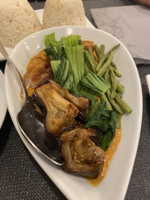 Neighborhood Filipino Restaurant by null