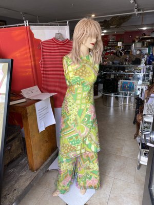 Strawberry Banke Antique and Vintage Shop by null