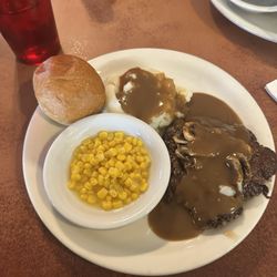 Doc's Bar Bq - Hamburger steak!