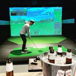 X-Golf Naperville