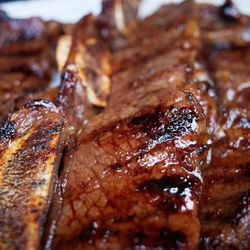 Kalbi On Fire - Kalbi (close-up)