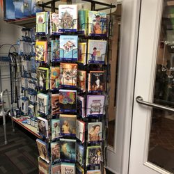 Medford Pharmacy - Leanin Tree card display