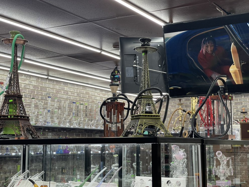 SMOKEY’S PARADISE 4 Updated May 2024 52 Photos 3349 Western