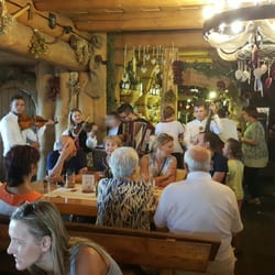 Karczma Ochodzita - Live music and all.