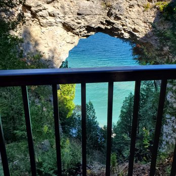 Arch Rock - Landmarks & Historical Buildings Near Me