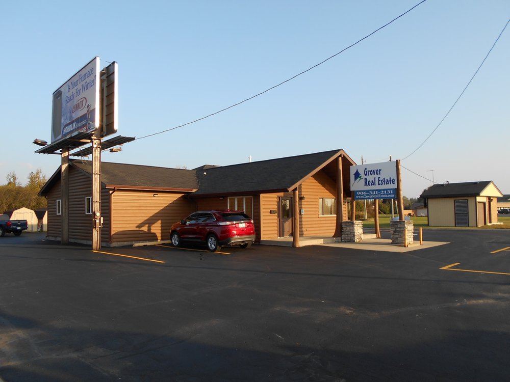 GROVER REAL ESTATE Updated August 2024 Contact Agent 771 E Lakeshore Dr, Manistique