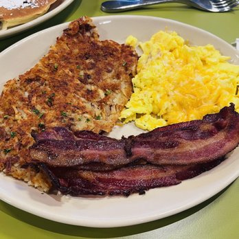 Snooze, an A.M. Eatery - Snooze Classic - Breakfast & Brunch Near Me - Tucson, Arizona Snooze, an A.M. Eatery - Snooze Classic - Breakfast & Brunch Near Me - Tucson, Arizona