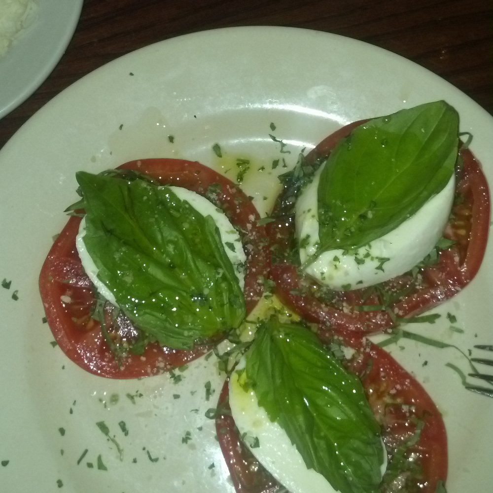 Mia Francesca - Caprase with fresh basil, very good salad - Italian Near Me - Chicago, Illinois Mia Francesca - Caprase with fresh basil, very good salad - Italian Near Me - Chicago, Illinois