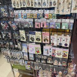 Tokyo Market - The side with souvenir and clips