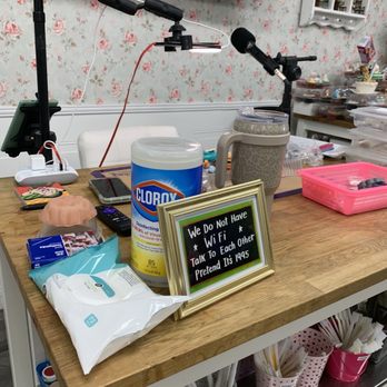Mia Cake House - No wifi so you can concentrate on designing. - Cooking Schools Near Me - Deerfield Beach, Florida