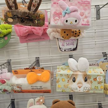 Marshalls - Hairbands - Department Stores Near Me - Monrovia, California