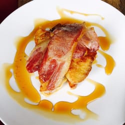 Café Hula - My favorite : French toast aways awesome !!!!!