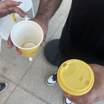 La La Land - They gave me a coffee with no vanilla syrup and told me to mix it into my original coffee. - Coffee & Tea Near Me - Glendale, California La La Land - They gave me a coffee with no vanilla syrup and told me to mix it into my original coffee. - Coffee & Tea Near Me - Glendale, California