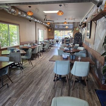Del Mar Seaside Grill - Interior -- Dining Room - Mediterranean Near Me - Del Mar, California