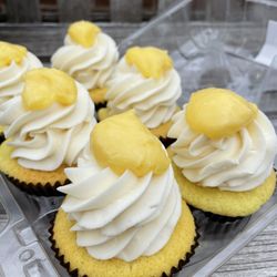 Sweet T's Bakeshop - Lemon cupcakes