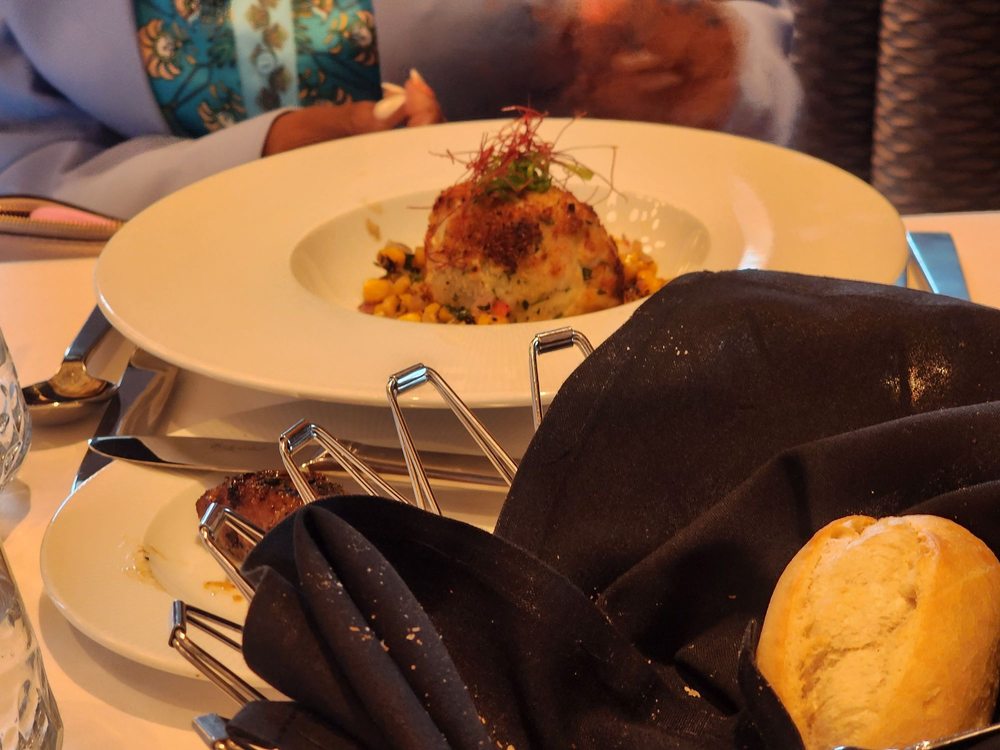 ADMIRALS STEAK AND SEAFOOD 36 Photos 3630 Victory Blvd, Portsmouth