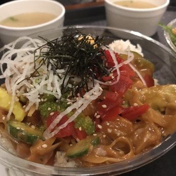 Poki Roll - medium poke bowl - Japanese Near Me - Cypress, California