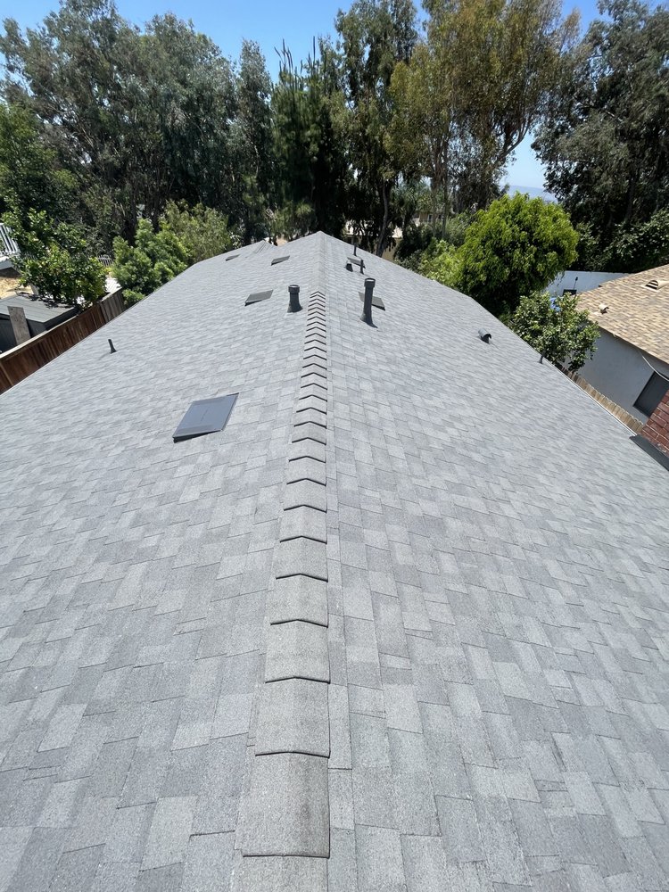 Slide of Estrada Roofs