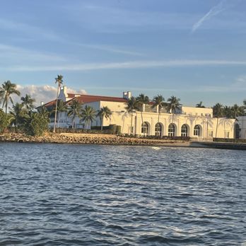 Flying Lady Boat Tours - Celebrity homes - Boat Tours Near Me - Riviera Beach, Florida