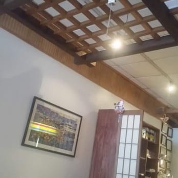 Ariyoshi - Didn't realize I snapped this but I guess it shows the lighting. Lol - Japanese Near Me - Sunnyside, New York Ariyoshi - Didn't realize I snapped this but I guess it shows the lighting. Lol - Japanese Near Me - Sunnyside, New York