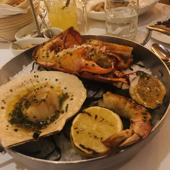 Michael Mina - Lobster, crab, shrimp, oyster, scallop - New American Near Me - Las Vegas, Nevada Michael Mina - Lobster, crab, shrimp, oyster, scallop - New American Near Me - Las Vegas, Nevada