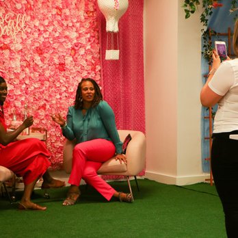 Go Savvy - Hashtag Girls Night Out - Instafamous event. Immersive art and luxury exhibits - Marketing Near Me Go Savvy - Hashtag Girls Night Out - Instafamous event. Immersive art and luxury exhibits - Marketing Near Me