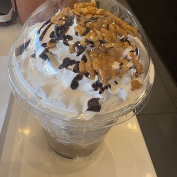 Paris Baguette - smores latte - Bakeries Near Me - Edison, New Jersey