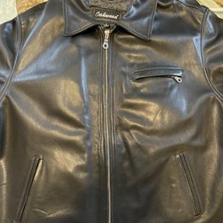 Lyndhurst Luggage & Shoe Repair - Zipper replacement on a leather jacket