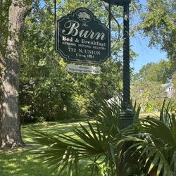 The Burn Luxury Inn - Entry way