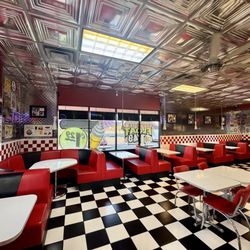 Lennys Burger