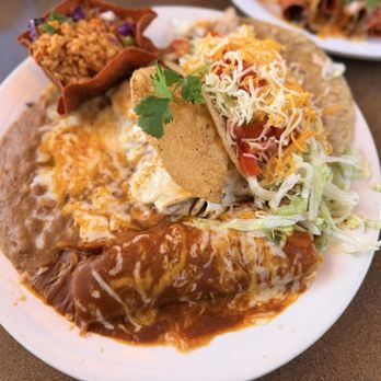Casa Guadalajara - Chicken Combo #1. Chicken or Beef Tacos (2) - Mexican Near Me - San Diego, California Casa Guadalajara - Chicken Combo #1. Chicken or Beef Tacos (2) - Mexican Near Me - San Diego, California