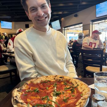MoMo's - Lactose free pizza - New American Near Me - San Francisco, California