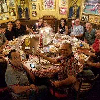 Buca Di Beppo Italian Restaurant 637 Photos 832 Reviews
