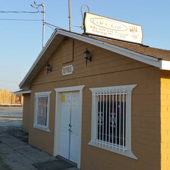 Cesi's Cafe - Exterior - Mexican Near Me - Alpaugh, California