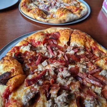 Quincy Hall - Pizza Near Me - Arlington, Virginia Quincy Hall - Pizza Near Me - Arlington, Virginia