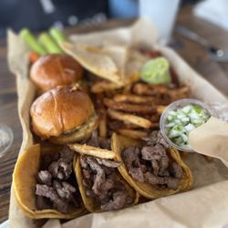 Henry's Bar & Grill - Henry's Feast Sampler