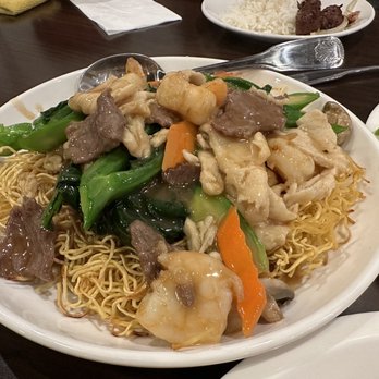 Happy Bee Kitchen - House special pan-fried noodle - Chinese Near Me - Artesia, California