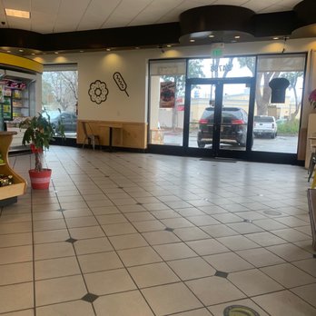 La Ca Bakery & Cafe - Vietnamese Near Me - Hayward, California