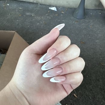 Lavish Salon & Spa - Hair Salons Near Me - Jacksonville, Florida