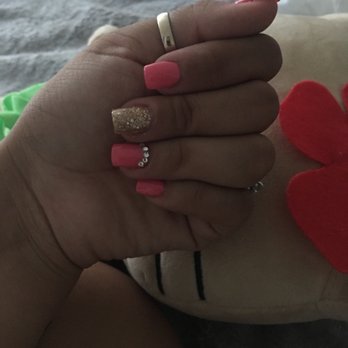 Quality Nails & Spa - Nail Salons Near Me - Long Beach, California