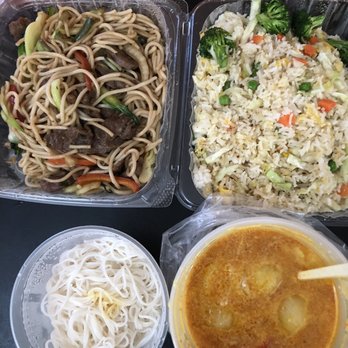 Noodles Fresh - Beautiful spread! Love that curry - Chinese Near Me - Berkeley, California Noodles Fresh - Beautiful spread! Love that curry - Chinese Near Me - Berkeley, California