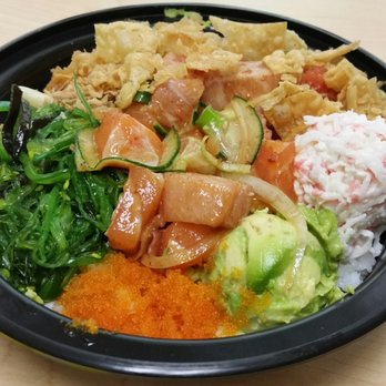 Poke Koma - Don't let this picture fool you, I had to zoom in 2x to 3x to look decent on their portion size - Poke Near Me - Alameda, California Poke Koma - Don't let this picture fool you, I had to zoom in 2x to 3x to look decent on their portion size - Poke Near Me - Alameda, California