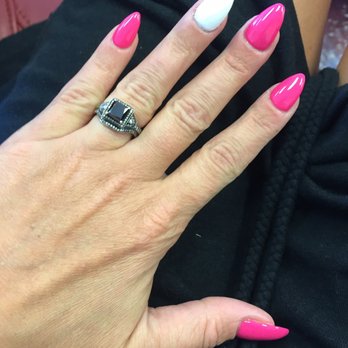 Lucky Nails - "Kinky Pink" New Set!! Thanks Kathy! - Nail Salons Near Me - Spokane Valley, Washington