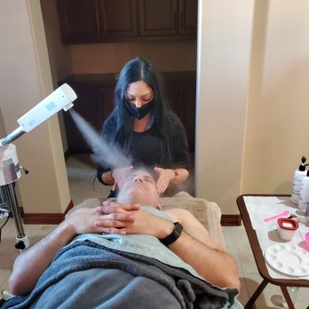 Lux Beauty Boutique - Men & Women facials are available - Skin Care Near Me - Del Mar, California Lux Beauty Boutique - Men & Women facials are available - Skin Care Near Me - Del Mar, California